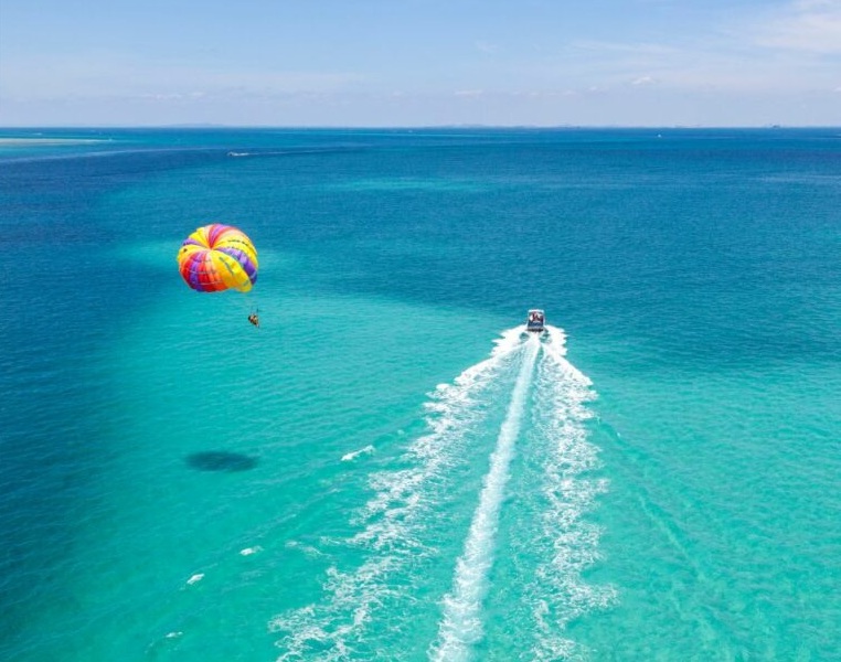 parasailing