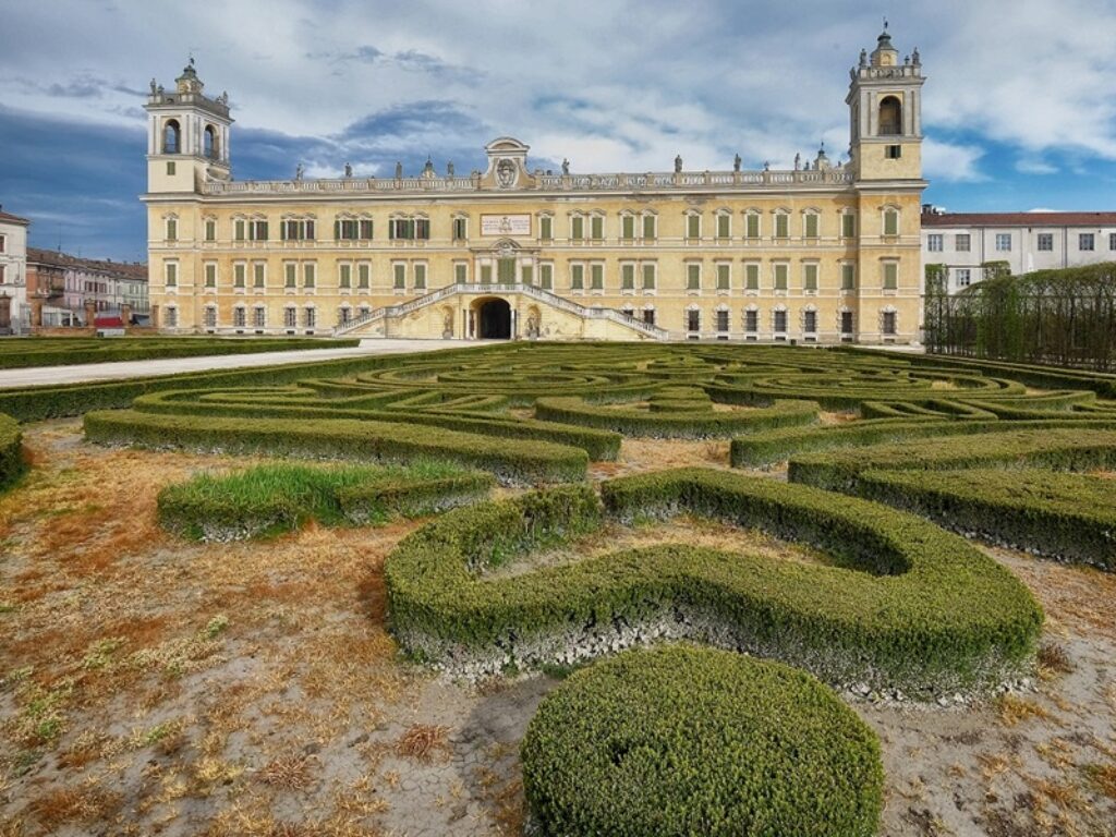 Summer Reggia Opera Festival