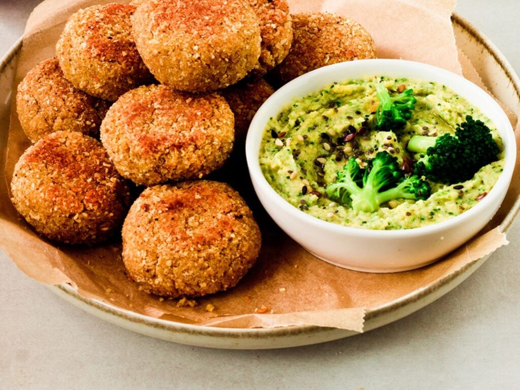 Polpette vegetali di quinoa con hummus