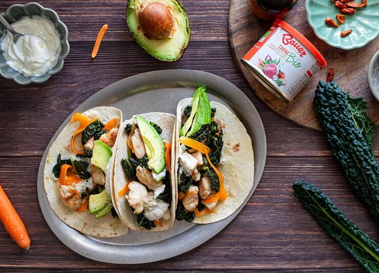 TACOS CON POLLO E VERDURE SALTATE