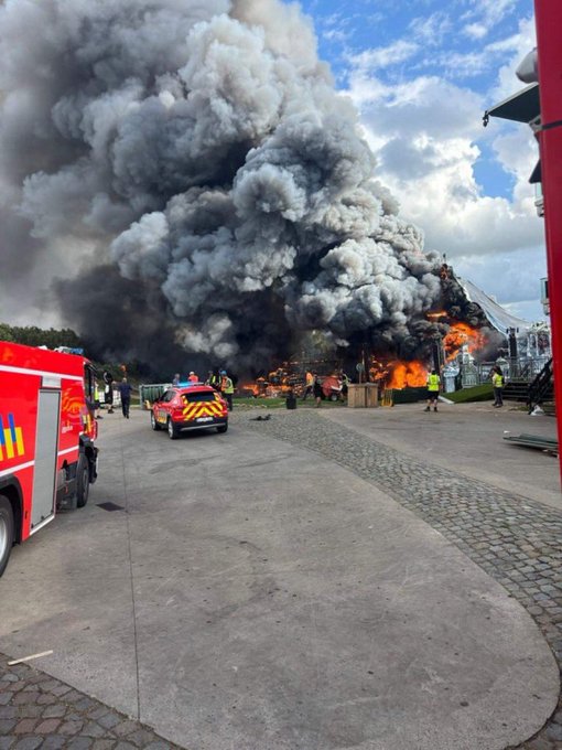 tomorrowland incendio palco