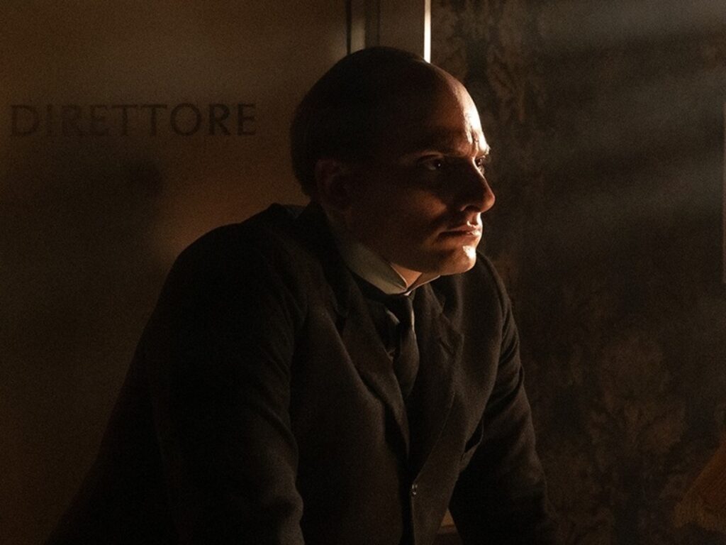 m-il figlio del secolo