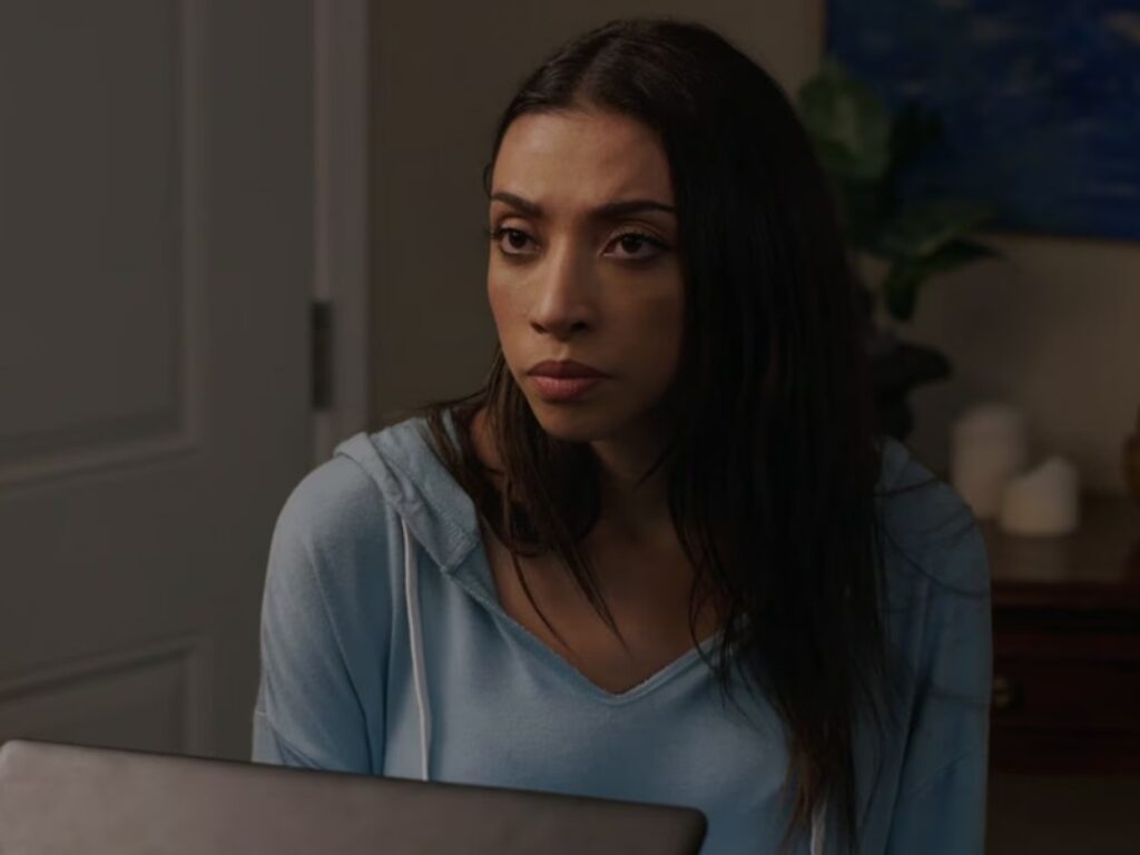 nuotando nella follia trama film