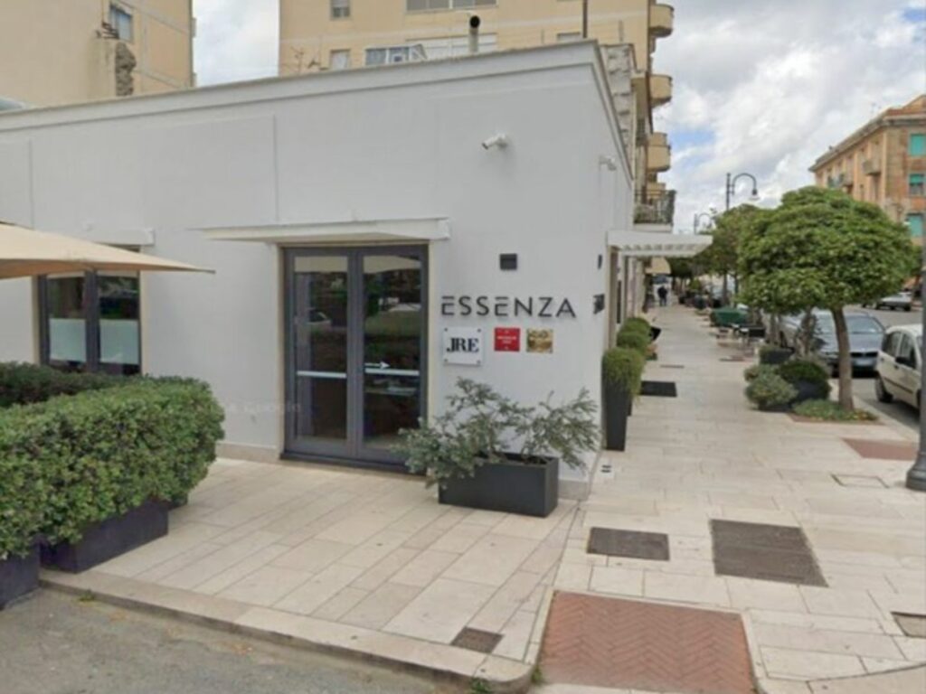 ristorante essenza terracina crollo
