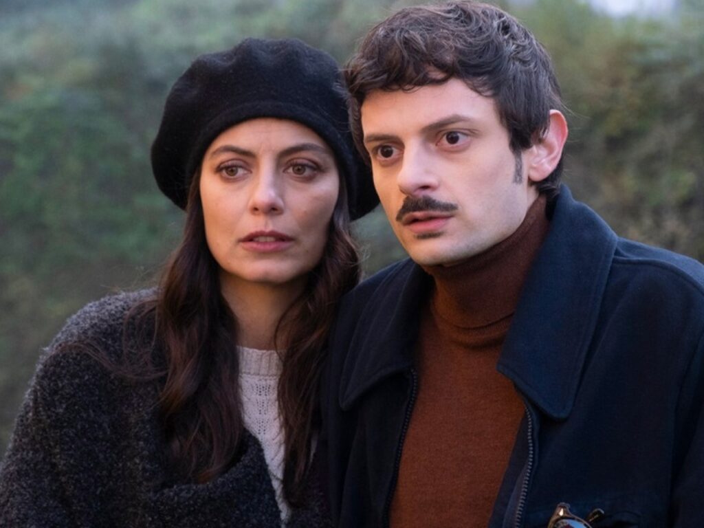 con chi viaggi trama film