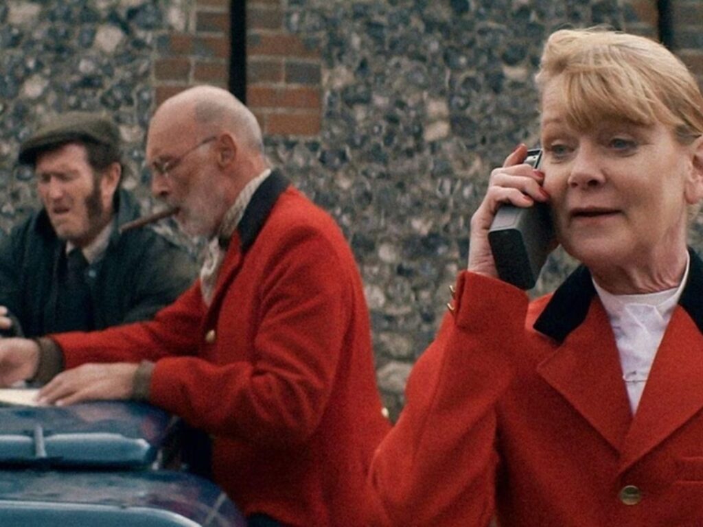 Hounded – La caccia è aperta! trama film