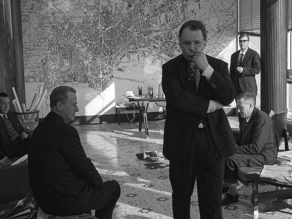 le mani sulla città trama film