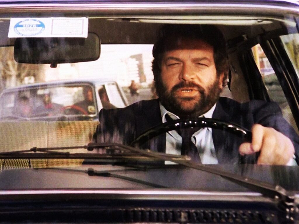 piedone a hong kong film trama