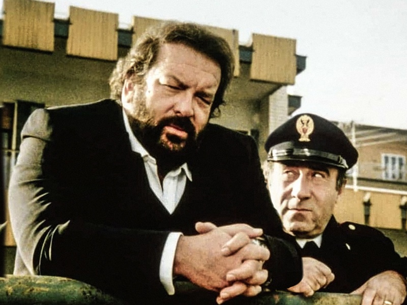 piedone l'africano film trama