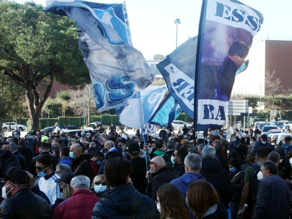 tifosi napoli eindhoven