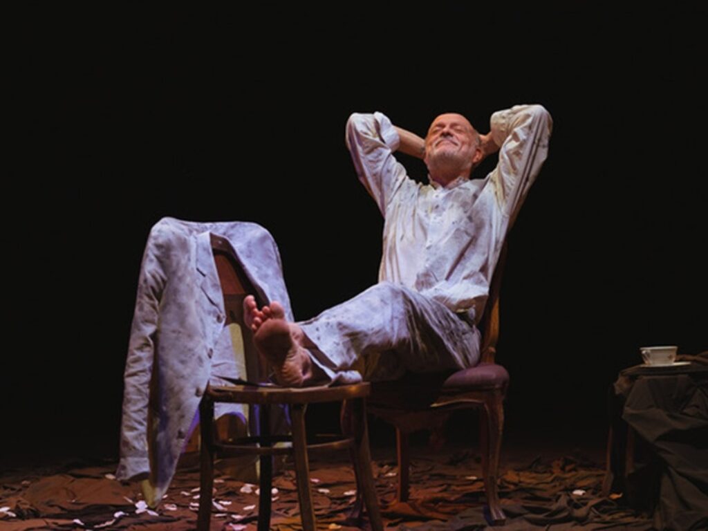 Idillio Leopardi e la Luna