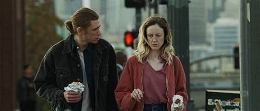 to leslie film trama