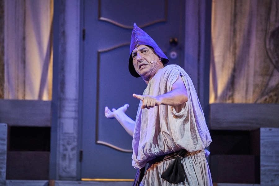 Anfitrione L1010438 copia