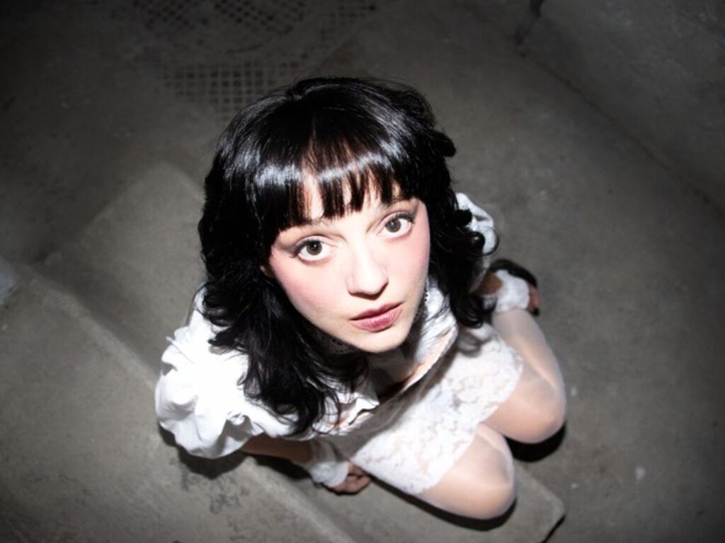 EMILYA NDME cantante