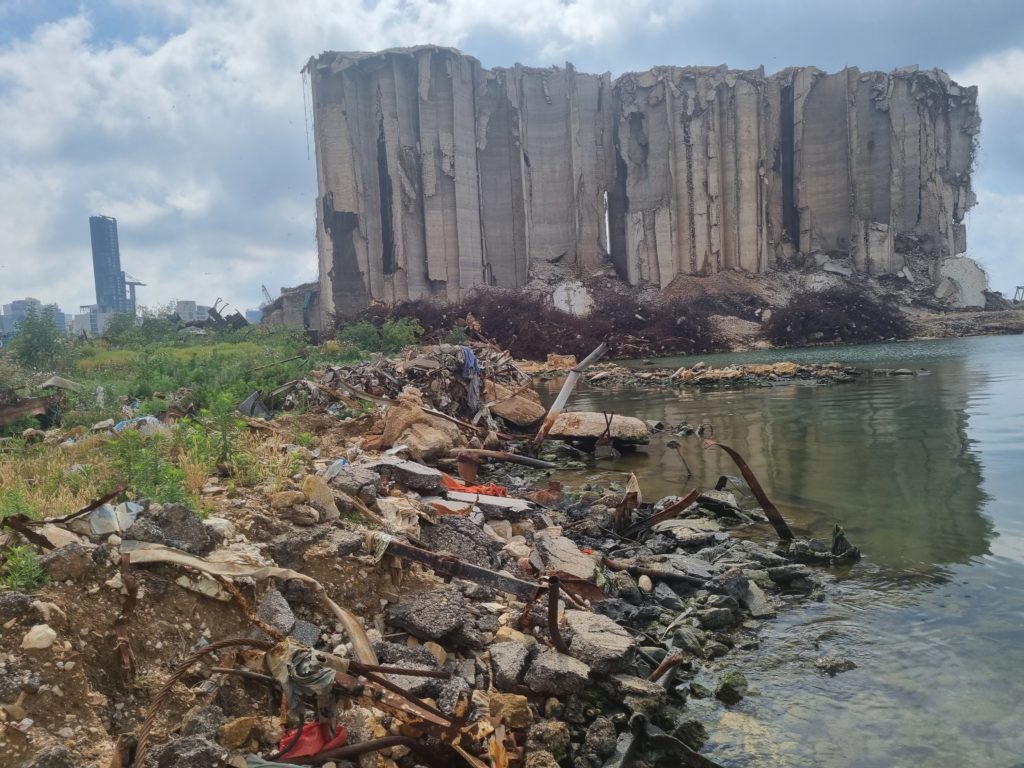 libano bombe a grappolo