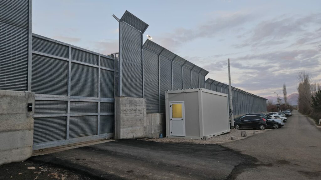 centri migranti albania