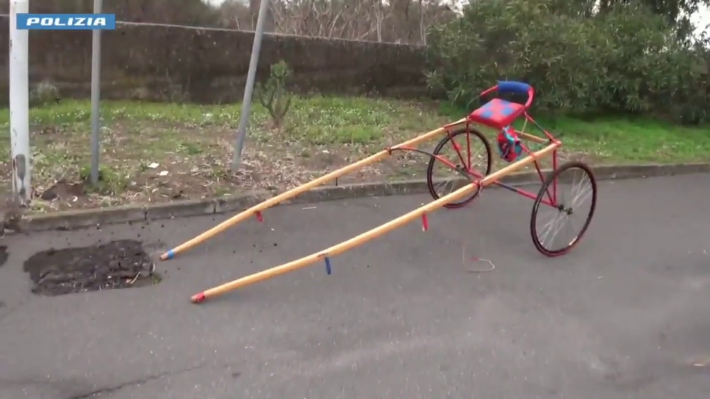 corsa clandestina cavalli