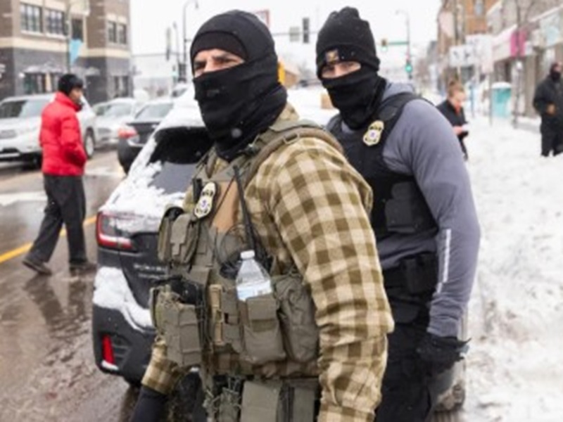 Minneapolis: agenti ICE sparano a un venezuelano, rivolta in città ...