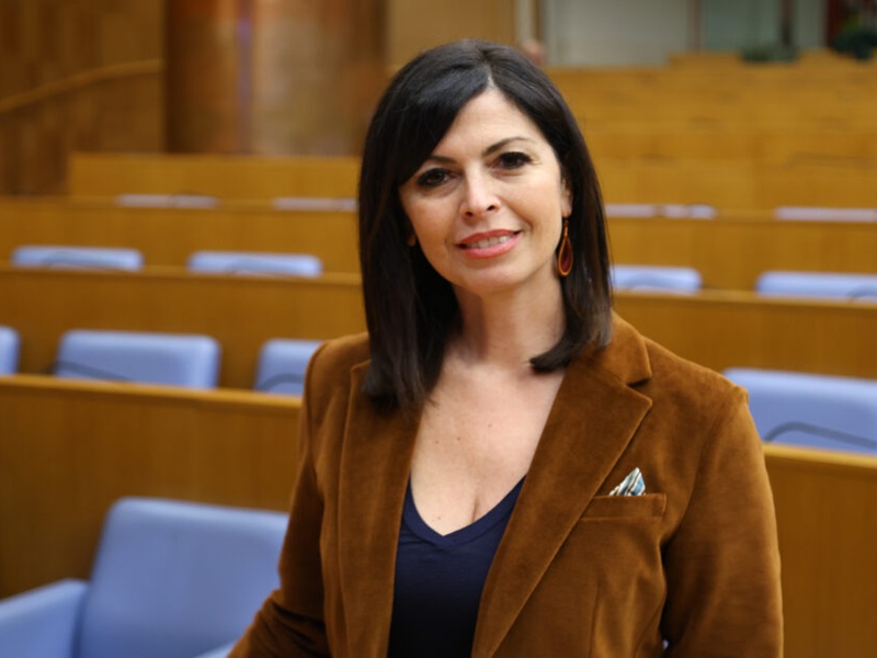 Odio social, la senatrice Barbara Floridia: “Mi augurano di essere ...
