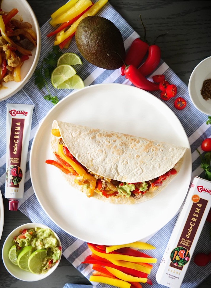 FAJITAS DI MANZO E POLLO