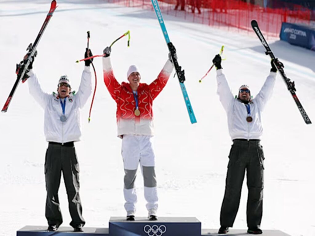 Olimpiadi Invernali 2026, argento per Franzoni e bronzo per Paris nella discesa maschile di sci. L'oro è andato allo svizzero Franjo von Allmen