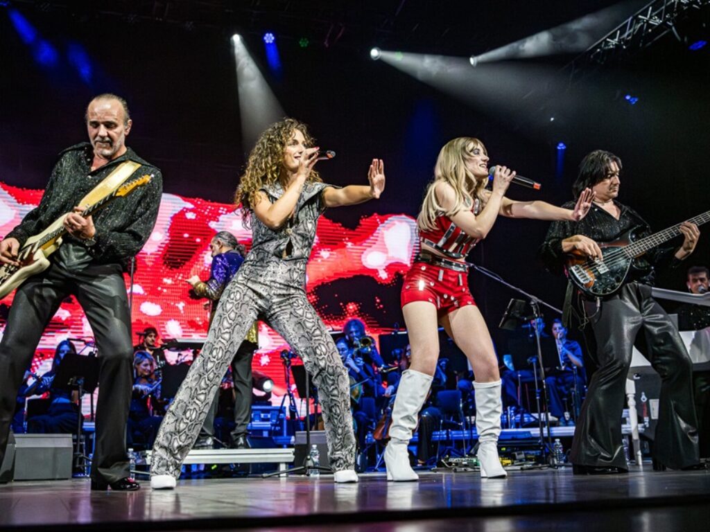 Il 12 agosto a Seravezza arriva ABBA Symphonic Show