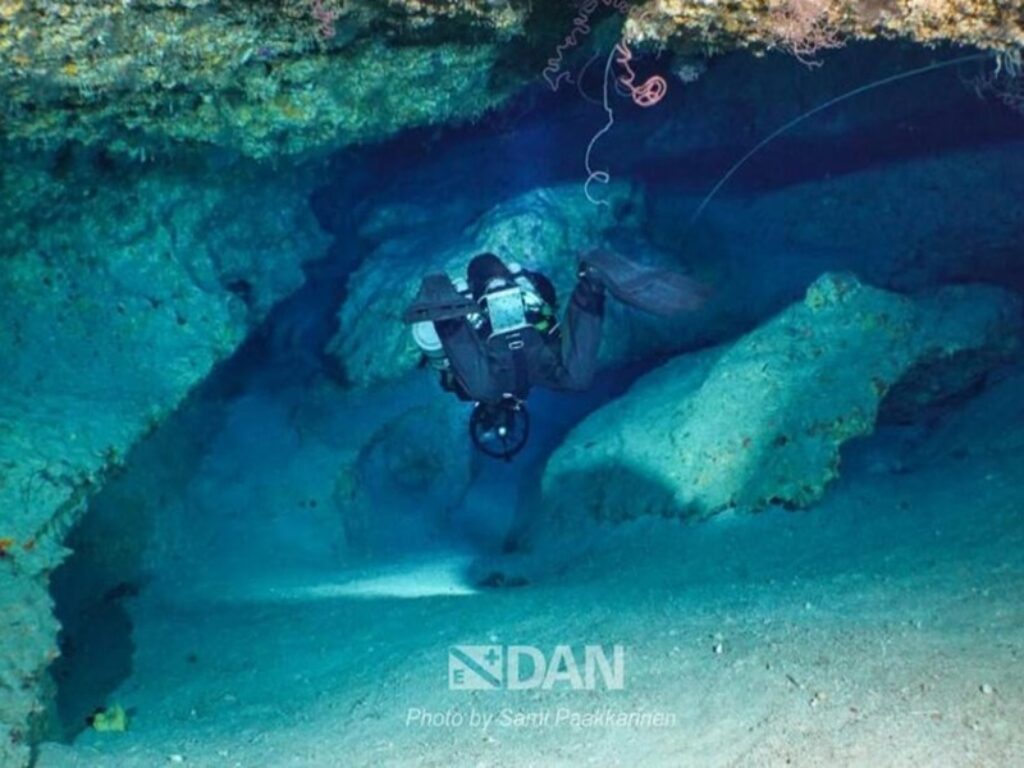 sub maldive