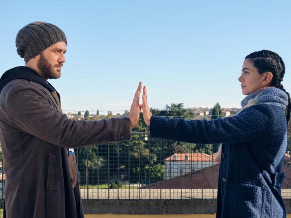 meglio tardi che mai film