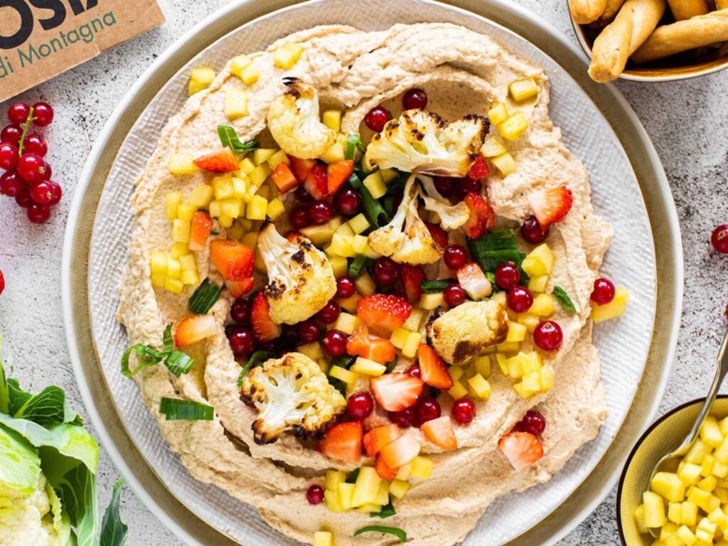 Hummus di Cavolfiore Val Venosta con mele Golden Delicious caramellate