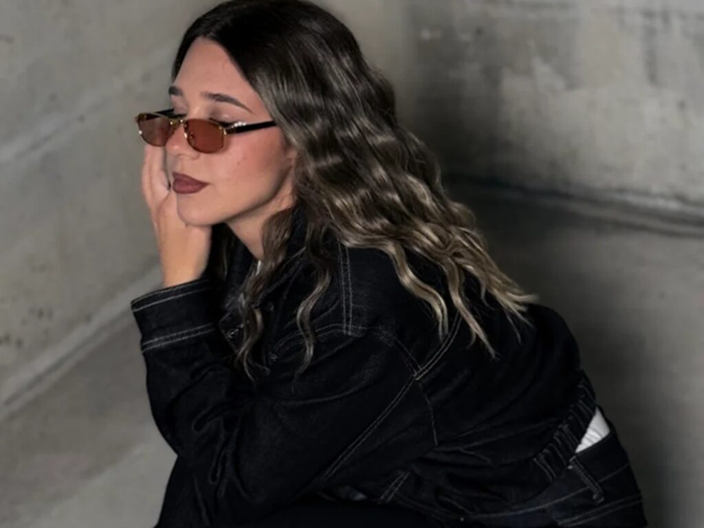 clotilde cantante