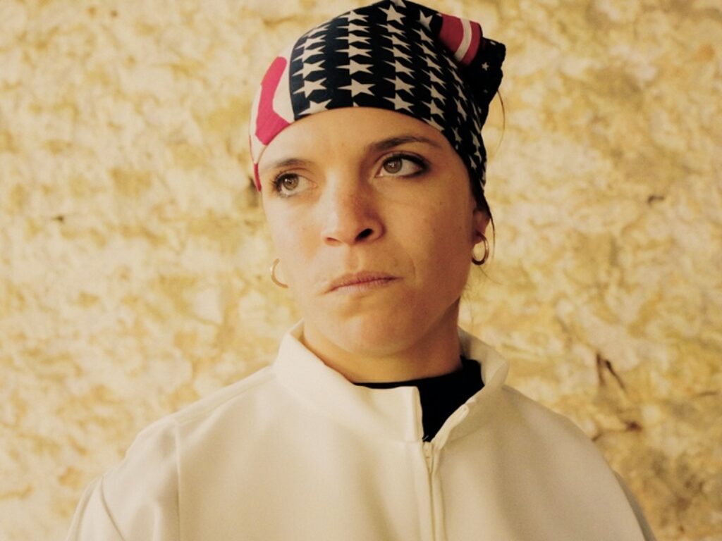 tutte insieme all'abbazia film trama