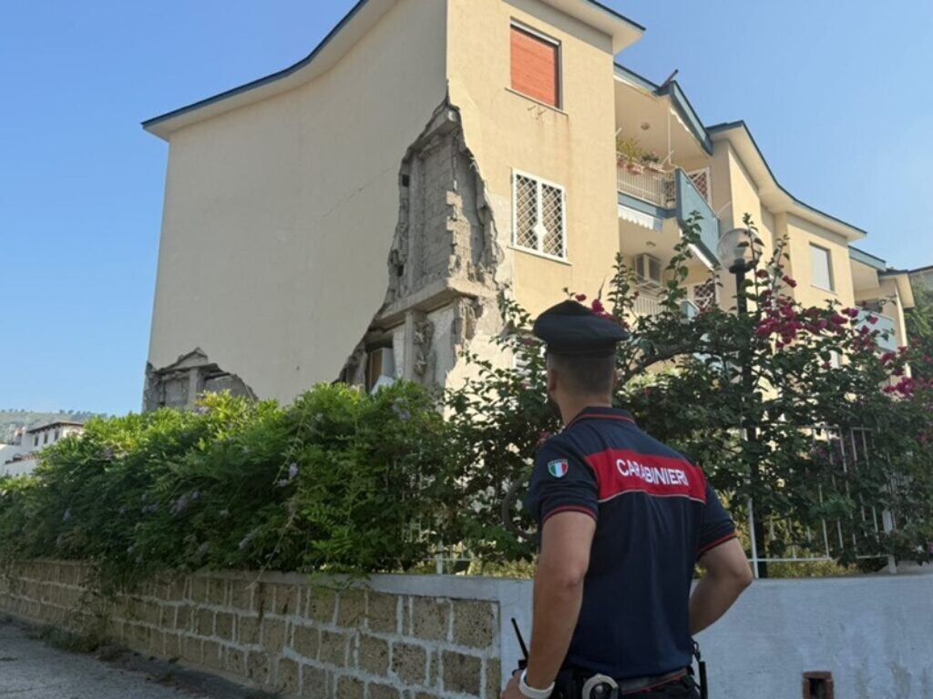 campi flegrei pozzuoli