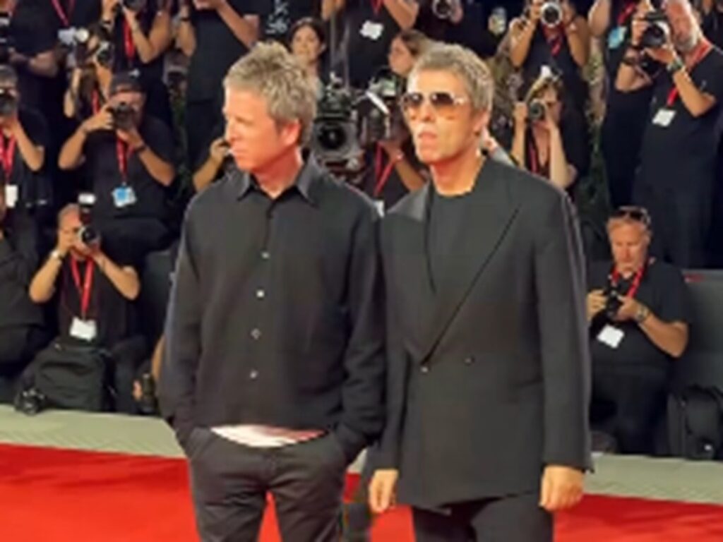 fratelli gallagher oasis