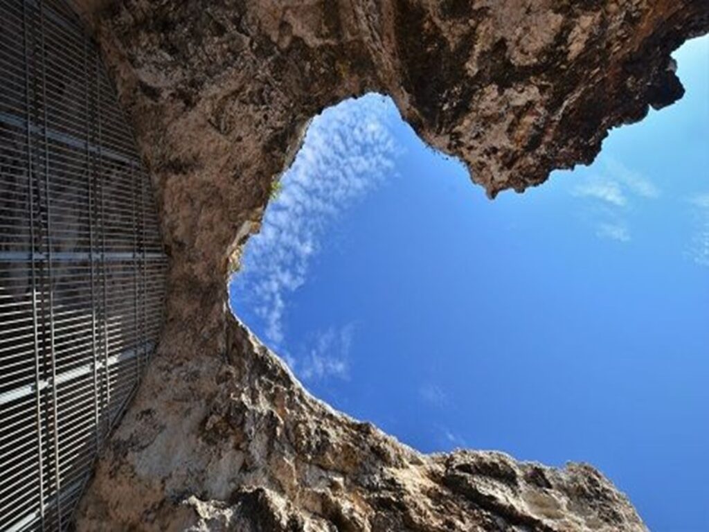 grotta romanelli foto
