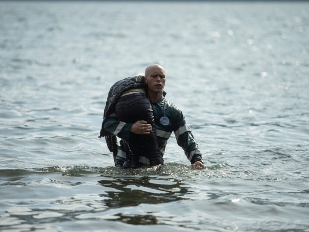 io sono l'abisso film trama
