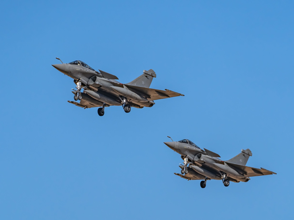 aerei militari in volo