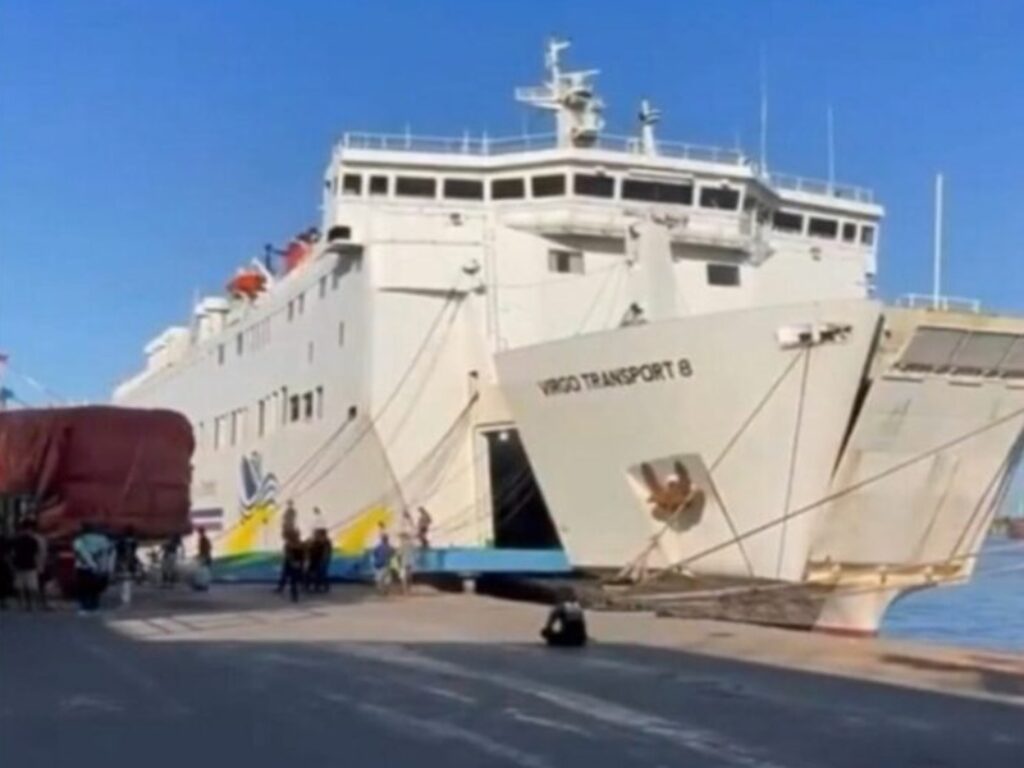 traghetto giava