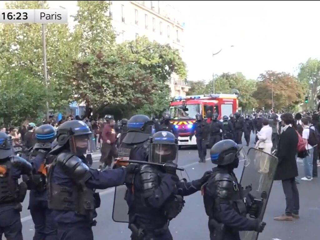 proteste scuola francia